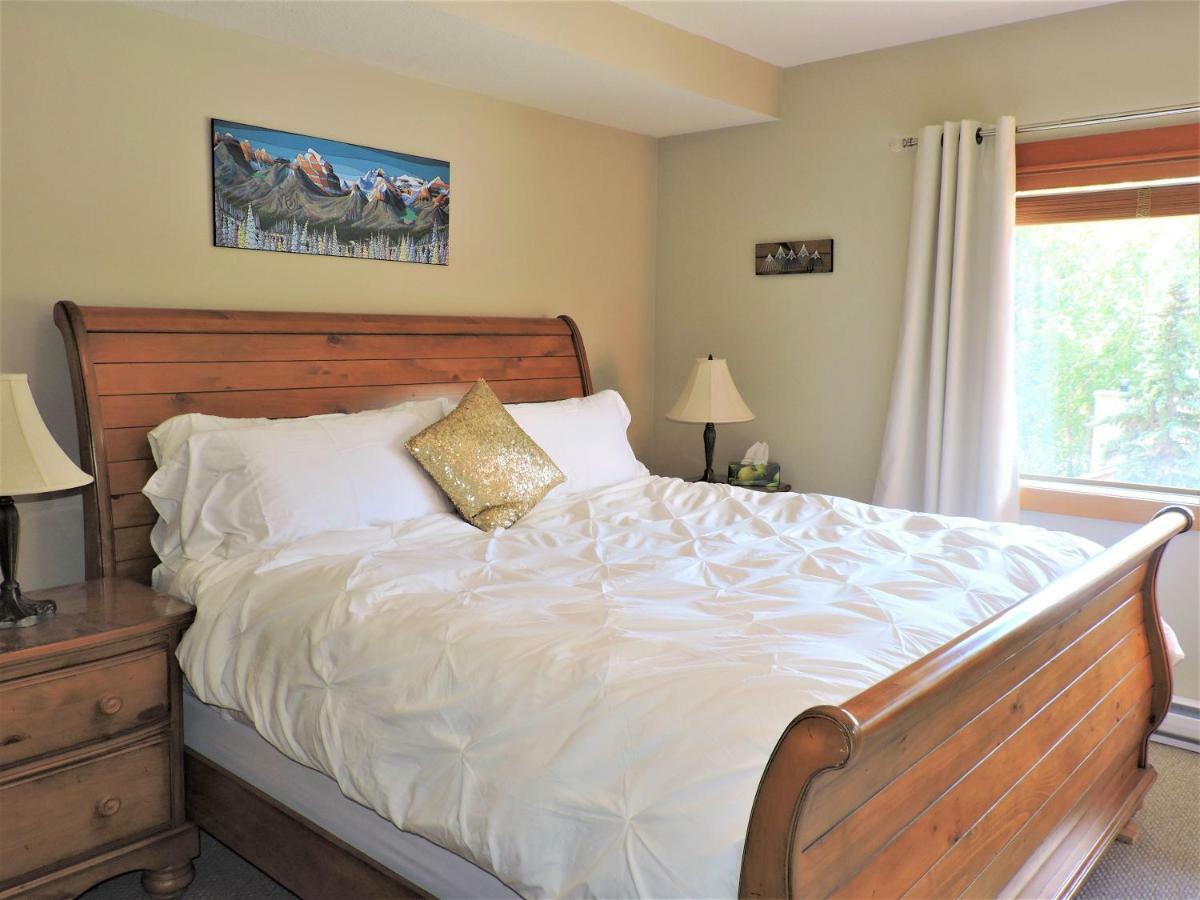 Fenwick Vacation Rental Open Hot Tub Glorious Mountain 2 Bedroom Canmore Zewnętrze zdjęcie