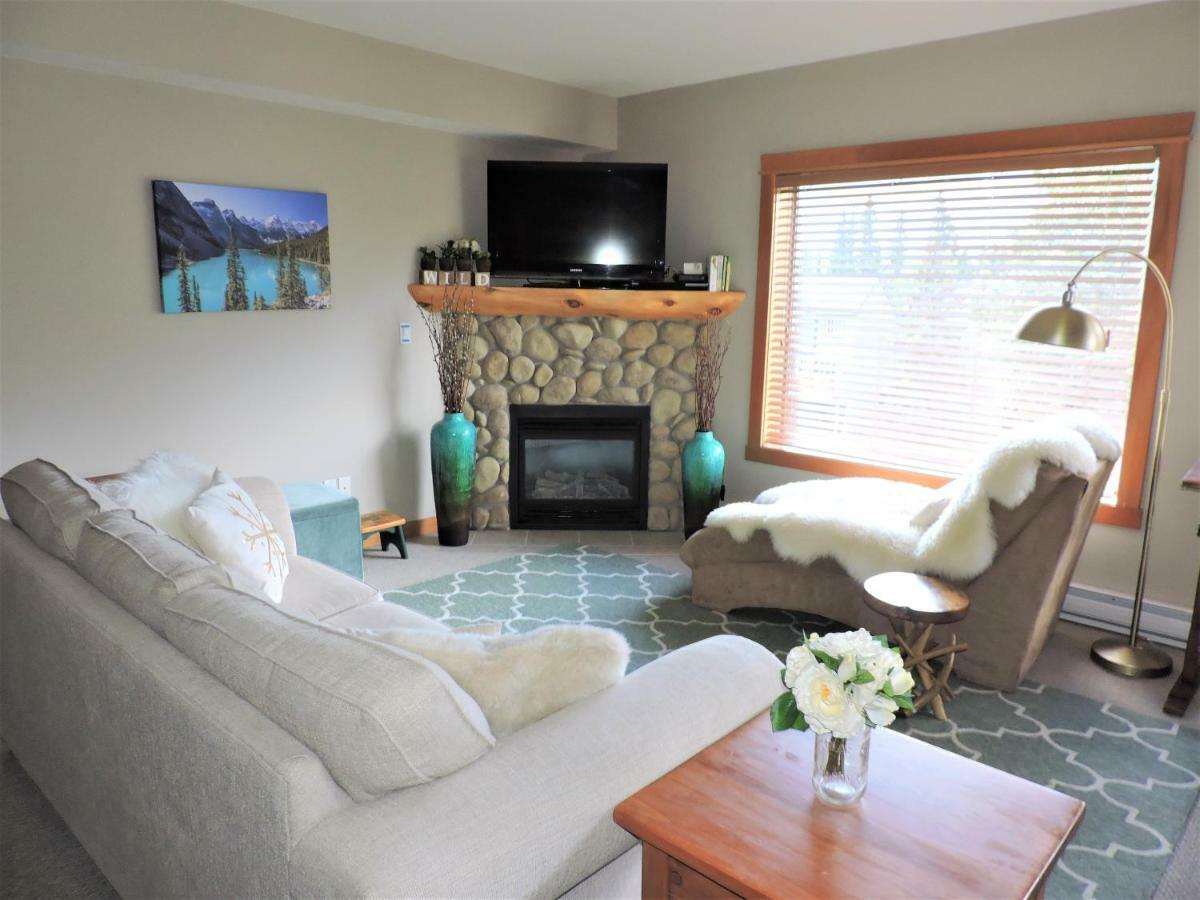 Fenwick Vacation Rental Open Hot Tub Glorious Mountain 2 Bedroom Canmore Zewnętrze zdjęcie